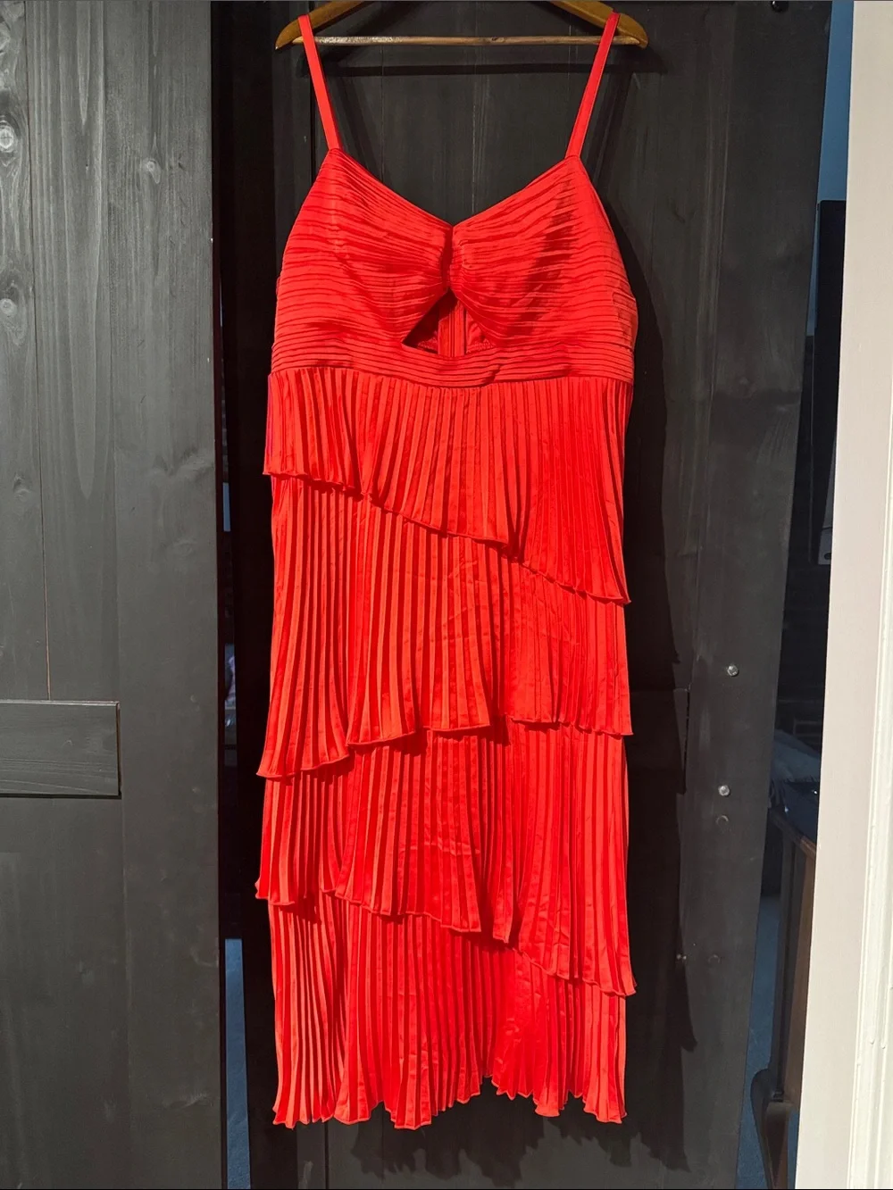 Abercrombie & Fitch Red Giselle Pleated Maxi Dress